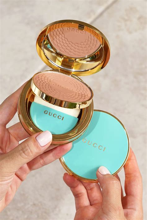 base de gucci|Gucci bronzer powder.